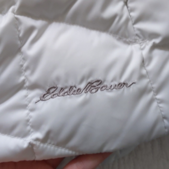 NWOT Eddie Bauer Down Vest - Picture 4 of 11